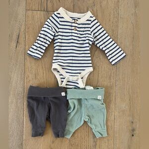 Newborn Bundle 2 pants 1 long sleeve Stripe Ribbed Button Organic Teal Gray Blue